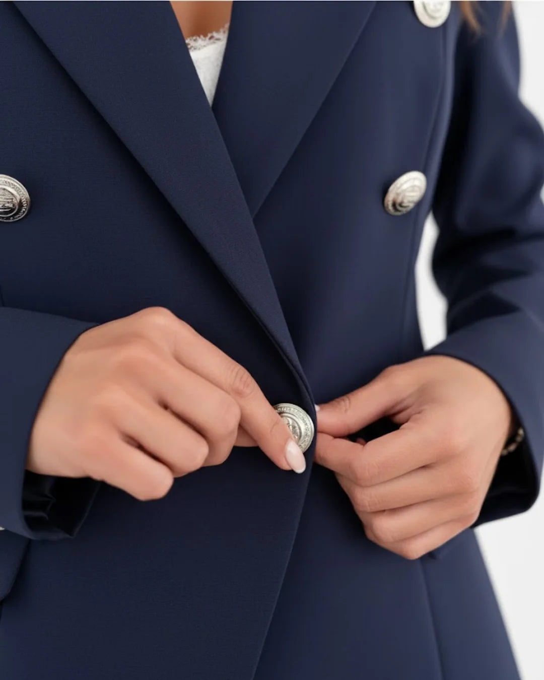 Zeitlose Eleganz im modernen Zweiteiler - Cahrlot™