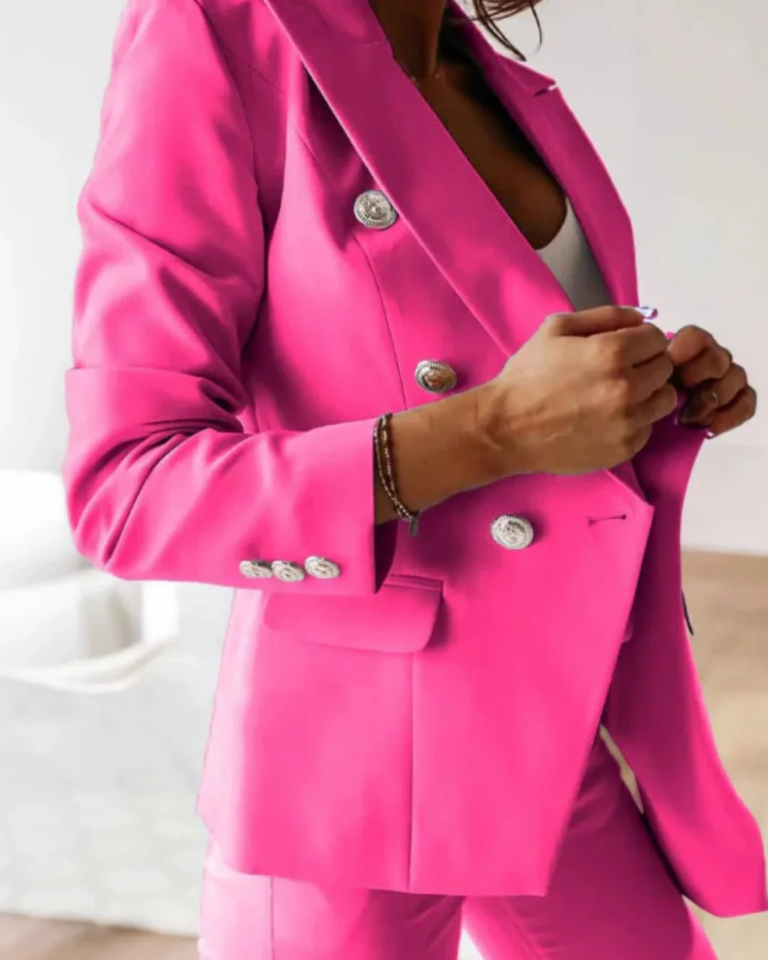 Zeitlose Eleganz im modernen Zweiteiler - Cahrlot™