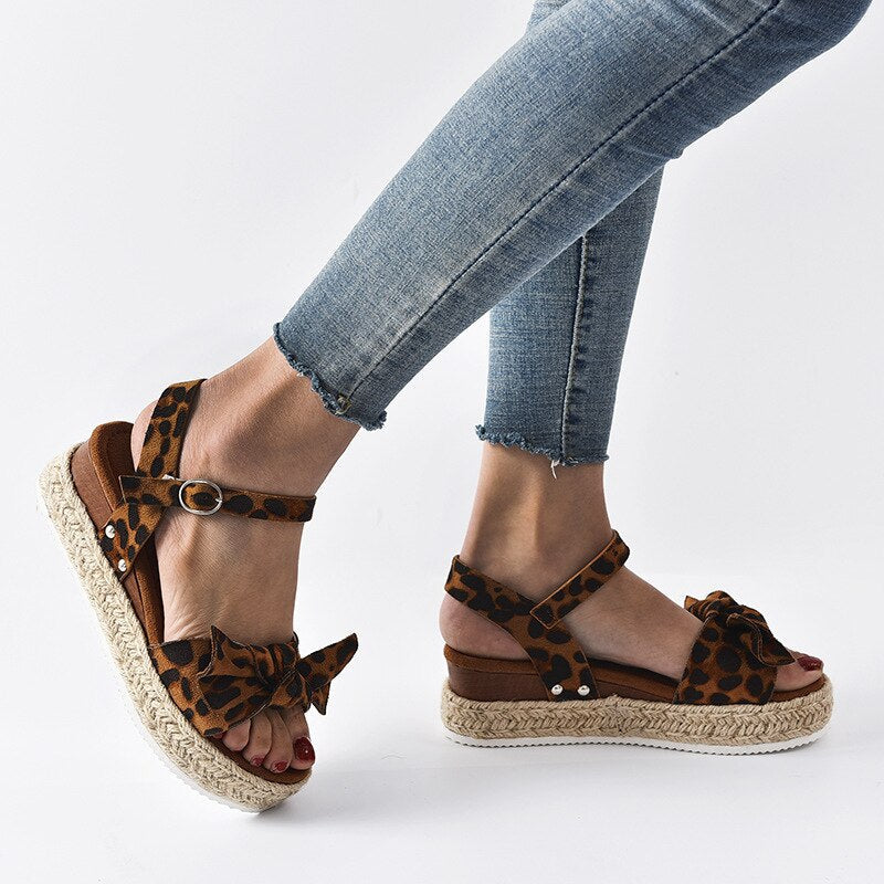 Sandale Damen Keilabsatz Leopard Colosy
