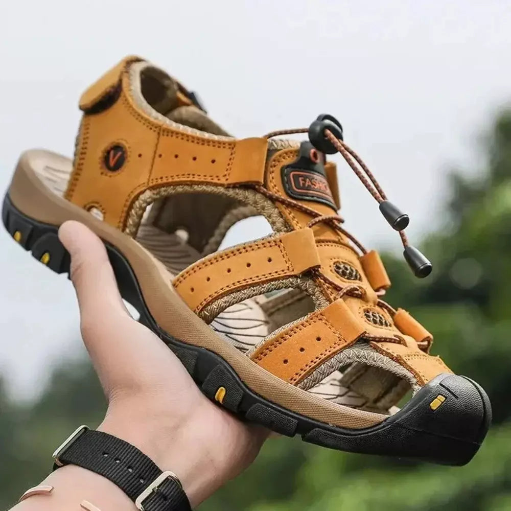 ErgoStride Colosy™ • Bequeme Herrensandalen für jedes Gelände